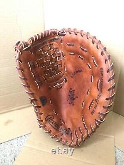 AMAZING! RAWLINGS GOLD GLOVE, HEART of the HIDE, FIRST BASE MITT. R-throw, 4 DOT