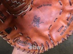 AMAZING! RAWLINGS GOLD GLOVE, HEART of the HIDE, FIRST BASE MITT. R-throw, 4 DOT