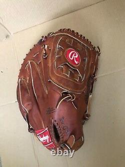 AMAZING! RAWLINGS GOLD GLOVE, HEART of the HIDE, FIRST BASE MITT. R-throw, 4 DOT