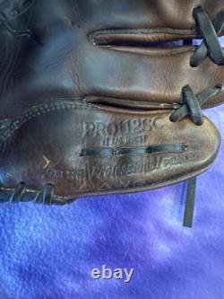 Brown Rawlings Heart of the Hide RH Infield Baseball Glove 11.25 (Used)