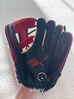 New 11.5 Inch 2026 Rawlings Heart of the Hide REV1X Red Tiger Edition