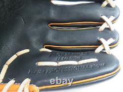 New! Rawlings Heart of the Hide PROR204W-2B Baseball Player Glove Size 11.5 RHT