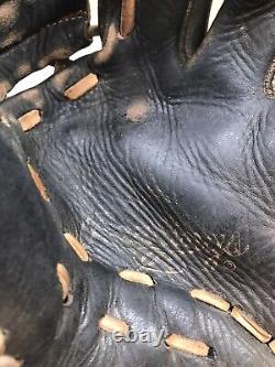 Rawlings Boys Broken In Heart Of The Hide 11.25 Baseball Glove Right H Throw