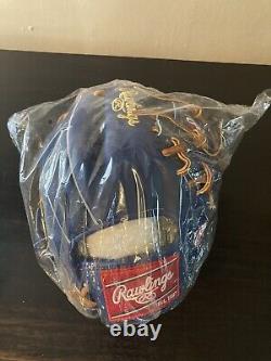 Rawlings Heart Of The Hide 11.75 Blue Right Handed Thrower