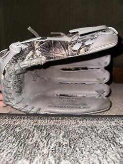 Rawlings Heart Of The Hide Trent Grisham Gameday 57 124/144 Gold Wrist Label