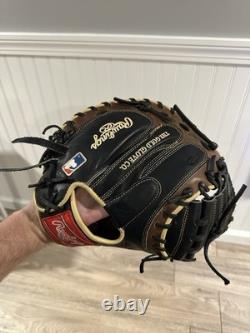 Rawlings Heart of The Hide 33 Inch Catchers Mitt. (Barely Used) Great Condition