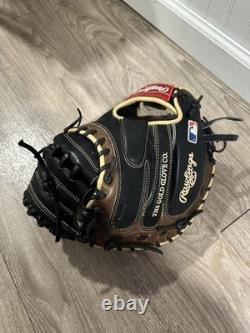 Rawlings Heart of The Hide 33 Inch Catchers Mitt. (Barely Used) Great Condition