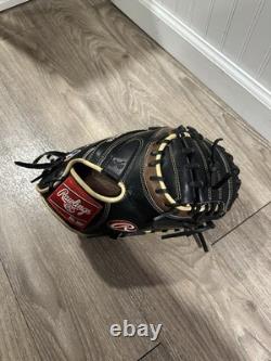 Rawlings Heart of The Hide 33 Inch Catchers Mitt. (Barely Used) Great Condition