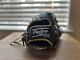 Rawlings Heart Of The Hide Right Hand Infield Baseball Glove (pror204). 11 1/2