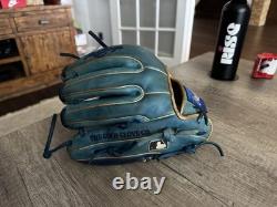 Rawlings Heart of the Hide 11.25 Baby Blue/Navy