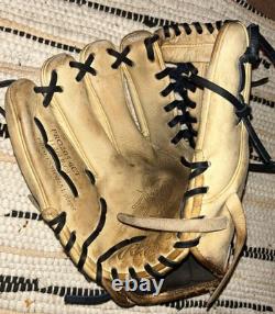 Rawlings Heart of the Hide 11.75 Baseball Glove LHT (PROR205-4CT) Trapeze Web
