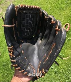 Rawlings Heart of the Hide 11 PRO-701BFBT Black Baseball Glove RHT