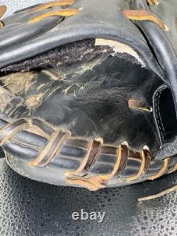 Rawlings Heart of the Hide Baseball Catcher's Mitt 32.5 Right-Handed