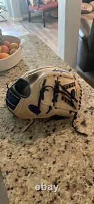 Rawlings Heart of the Hide Color Sync 5.0 11.75 Baseball Glove PRO205-30CR