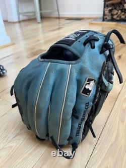 Rawlings Heart of the Hide HOH PRO204-2BCB 11.5 RHT Glove Relaced