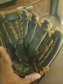 Rawlings Heart of the Hide PRO200-4JBT 11-1/2 RHT Black Baseball Glove