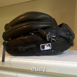 Rawlings Heart of the Hide PRO204-2 11 1/2 Right Hand Throw Infield Glove Black