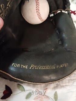 Rawlings Heart of the Hide PROCM41JB 34 Mesh Catcher's Mitt Yadier Molina
