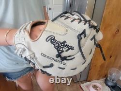 Rawlings Heart of the Hide, left handed softball, first basemans glove