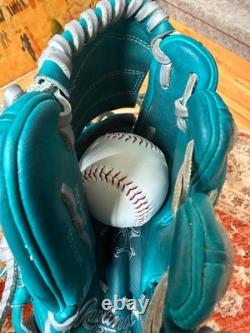 Rawlings Heart of the Hide pitcher/infield baseball glove 11.75 closed back