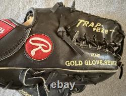 Rawlings PRO12TCB Heart of the Hide Horween 12 Trapeze Baseball Glove RHT Black