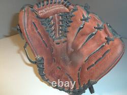 Rawlings PRO200-4PM Baseball Glove Mitt 11.5 Heart of the Hide Leather RHT Black