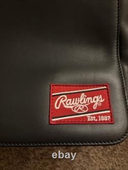 Rawlings heart of the hide Messenger Bag Collectible Amazing Condition