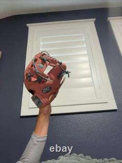 Rawlings heart of the hide pink and blue 11.5 Size