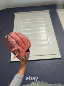 Rawlings heart of the hide pink and blue 11.5 Size