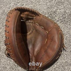 Rawlins Catchers Mitt, Heart Of The Hide 33 Inch