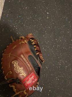 Used Rawlings heart of the hide 1st Base Mit