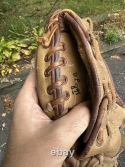 Vintage Rawlings Heart Of The Hide Made In USA Baseball Catchers mitt