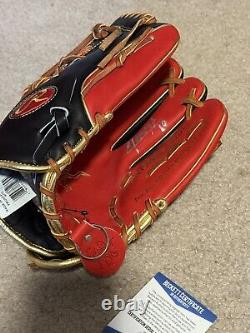 Yoan Moncada Autographed Rawlings Heart Of The Hide Glove Beckett Authenticated