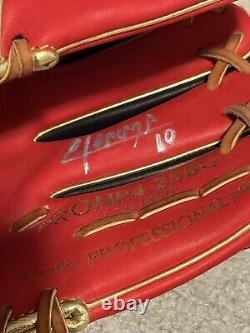 Yoan Moncada Autographed Rawlings Heart Of The Hide Glove Beckett Authenticated