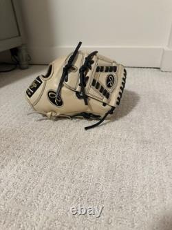 (brand new never used) 11 3/4, Pro Grade, R2G, Heart of the hide pitchers glove